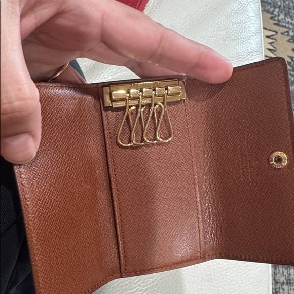 Authentic Key holder! Excellent condition!!!! - Picture 11 of 15